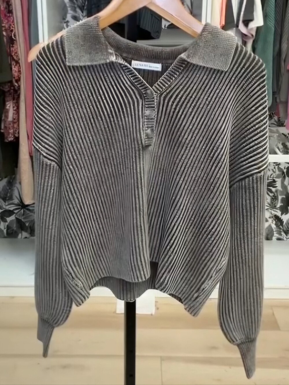 Zenana New Ribbed Collared Pullover Sweater in Charcoal Gray/ Brownish